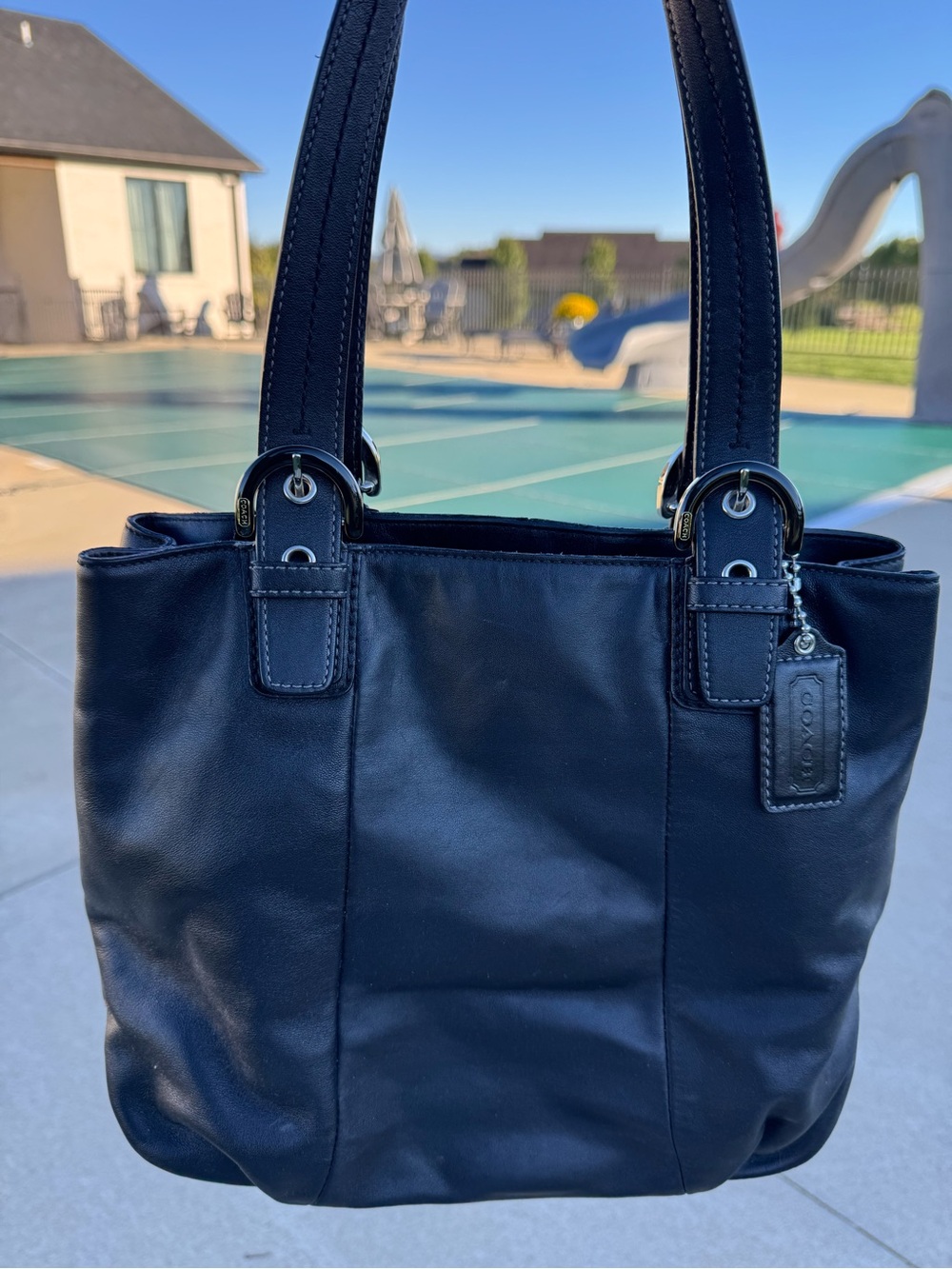 COACH Black Leather Tote Bag - Classic Everyday Carry